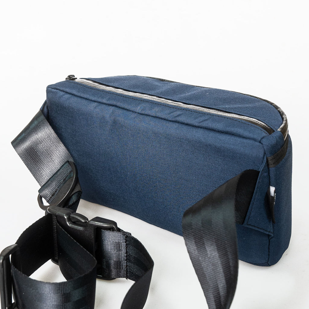 CITY SLING BAG