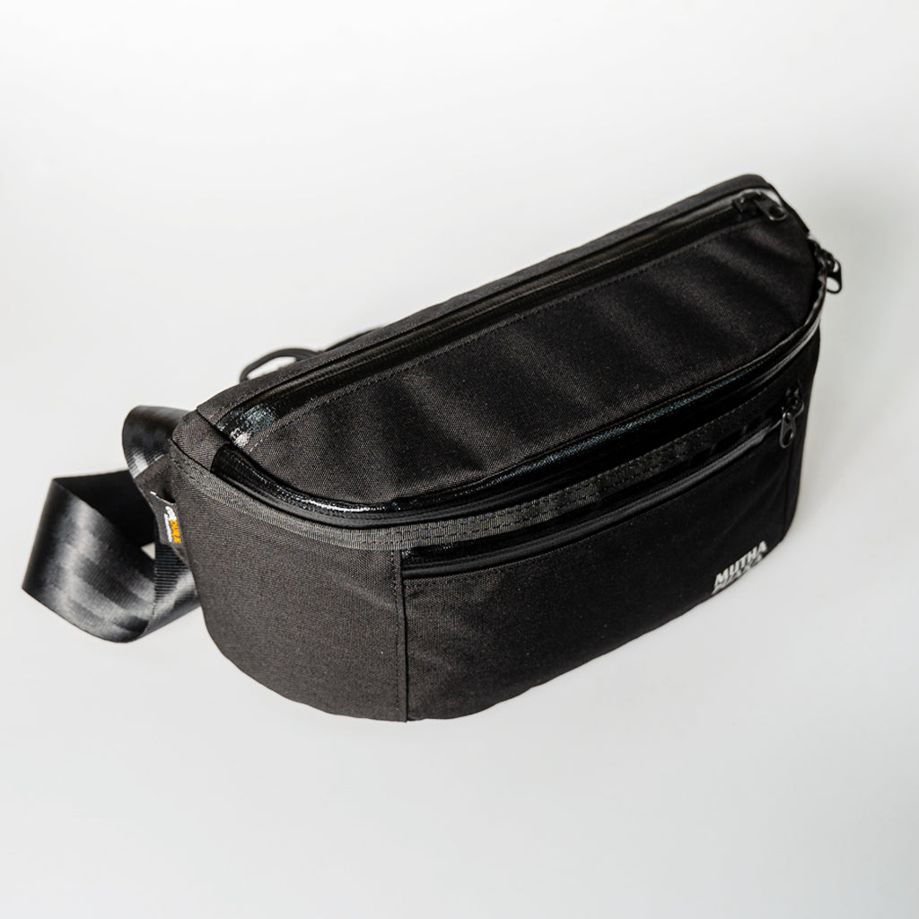 CITY SLING BAG